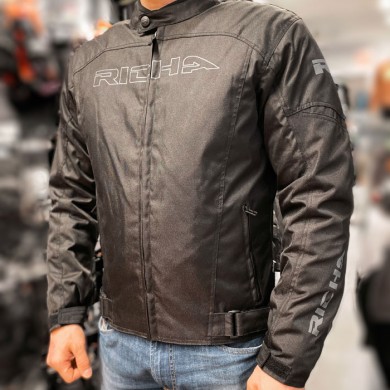 Buster WP Jacket Schwarz
